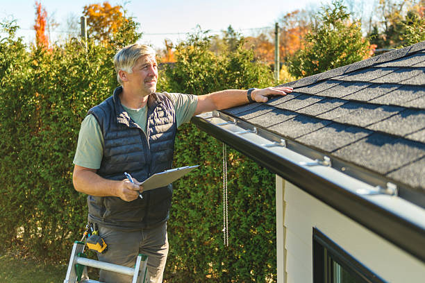 Professional Roof Inspection technician working in Weldon, CA